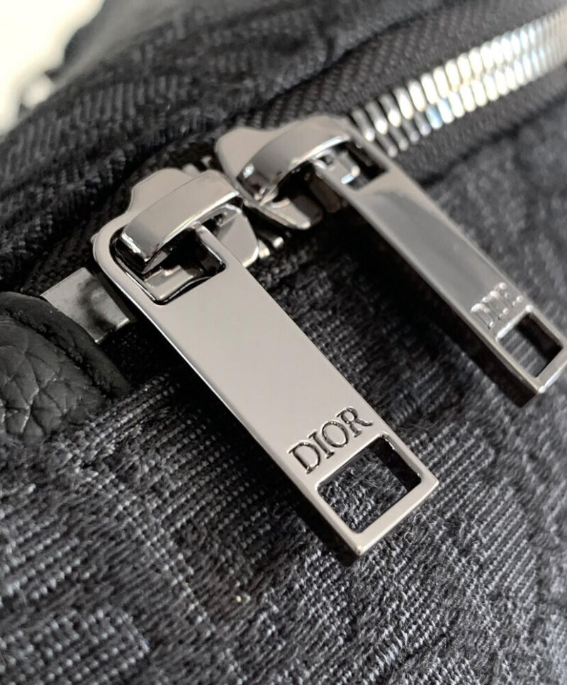 Christian Dior Dior 8 Belt Bag